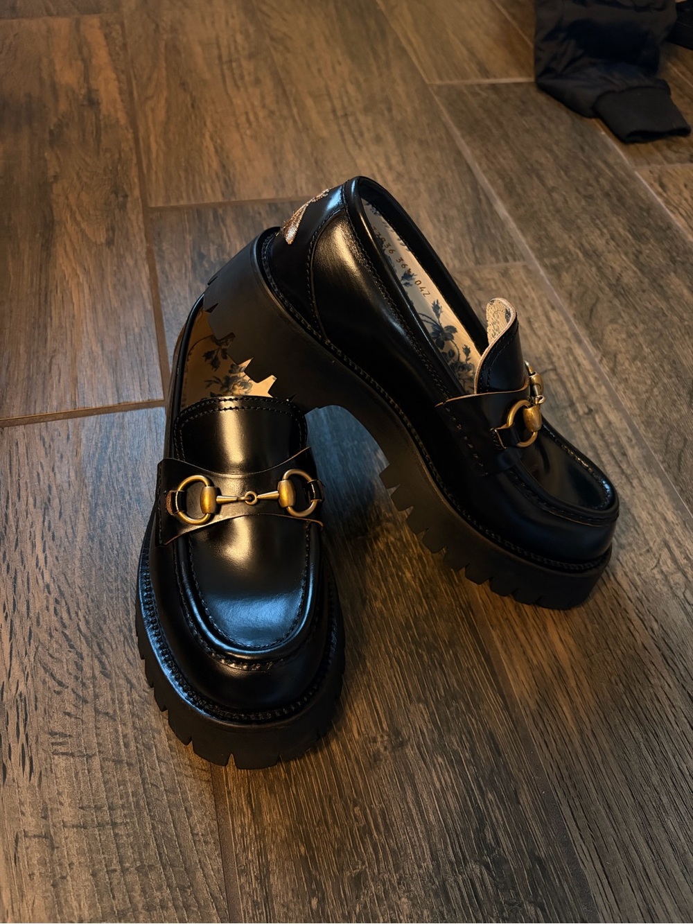 Gucci Black Leather Women's Horsebit Lug Sole Loafers